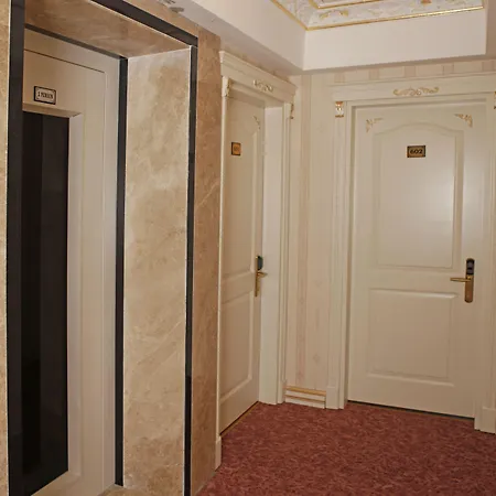 Leyenda Hotel 3*