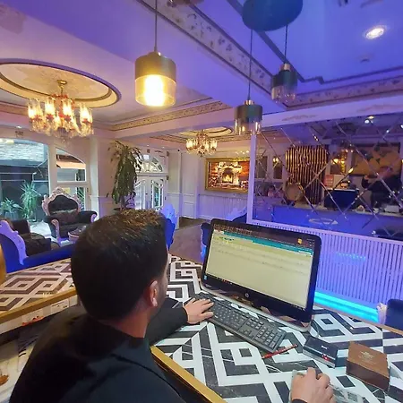 Leyenda Hotel