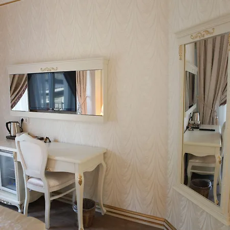 Leyenda Hotel 3*